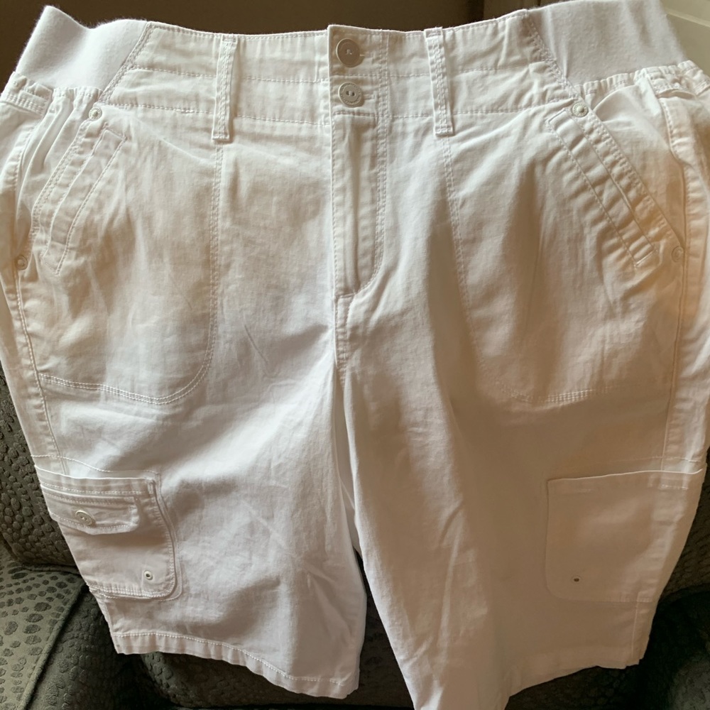 Gloria Vanderbilt Womens Cargo Shorts
